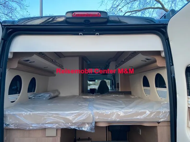 Fahrzeugbild Malibu Van first class - two rooms GT640 Aufstelldach #13