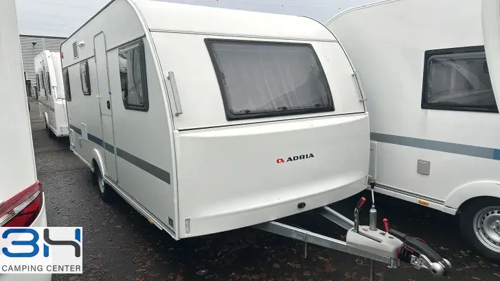 Schräg Vorne Adria Aviva 522 PT