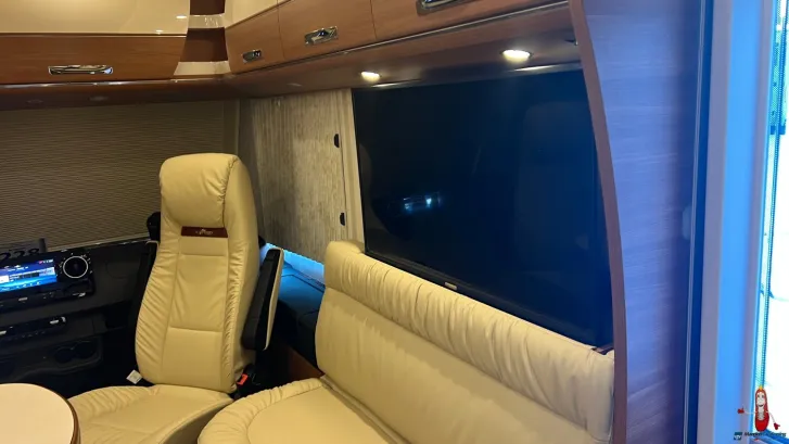 Fahrzeugbild Carthago chic c-line xl I I 5.9 LE Mercedes (228) #25