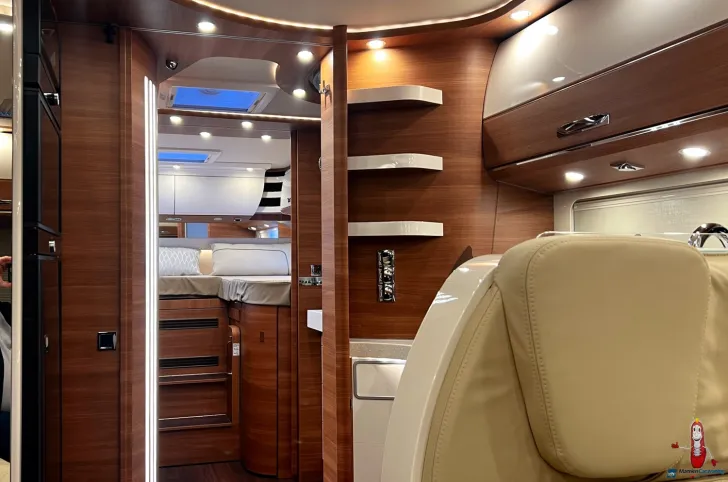 Fahrzeugbild Carthago chic c-line xl I I 5.9 LE Mercedes (228) #27