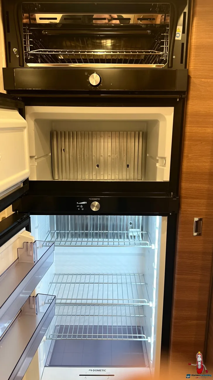 Fahrzeugbild Carthago chic c-line xl I I 5.9 LE Mercedes (228) #30