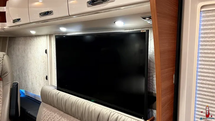 Fahrzeugbild Carthago chic c-line xl I I 5.9 LE Mercedes (233) #16