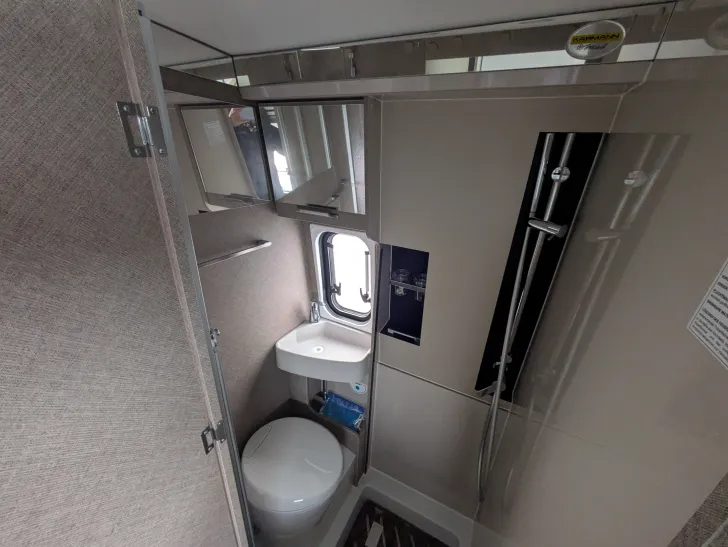 Fahrzeugbild Karmann Mobil Davis 590 Lifestyle #13