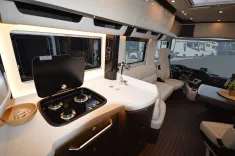 Bild 12 Concorde Charisma 860 LI Zeder/Highgloss*BAR*Coco