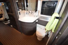 Bild 15 Concorde Charisma 860 LI Zeder/Highgloss*BAR*Coco