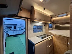 Bild 10 Knaus Tourer VAN 500 MQ Vansation 4-Schlafplätze, Rahmenfenster