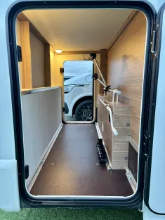 Bild 18 Knaus Tourer VAN 500 MQ Vansation 4-Schlafplätze, Rahmenfenster