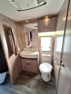 Bild 13 Sprite Cruzer 635 SR 3 Zimmer auf 4 Rädern