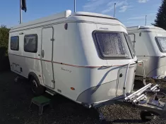 Bild 1 Hymer Eriba Touring 620 Ausstattungslinie Legend