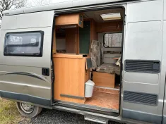 Bild 9 Globecar Globescout / Festbett / SAT /Klima