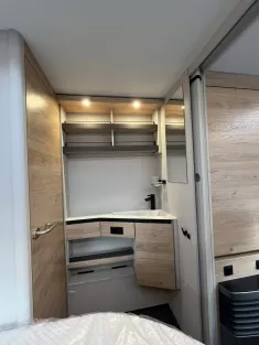 Bild 11 Dethleffs Camper 560 FMK First Edition Downtown