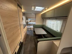 Bild 12 Dethleffs Camper 560 FMK First Edition Downtown