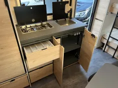 Bild 13 Dethleffs Camper 560 FMK First Edition Downtown