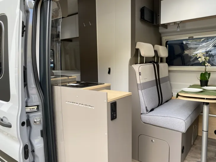 Fahrzeugbild LMC Innovan Active 590 Kostenfreie Anlieferung !! #14