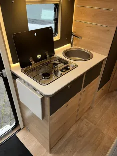 Bild 14 Dethleffs Globebus Camp T 4 Active Modell 25+8-Gang Automatik