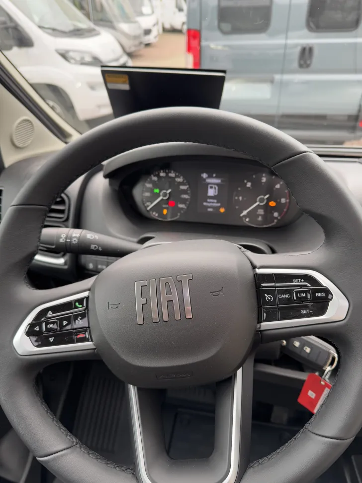 Fahrzeugbild Sunlight Adventure V 69 Automatik,Media-Paket,Voll-LED #14