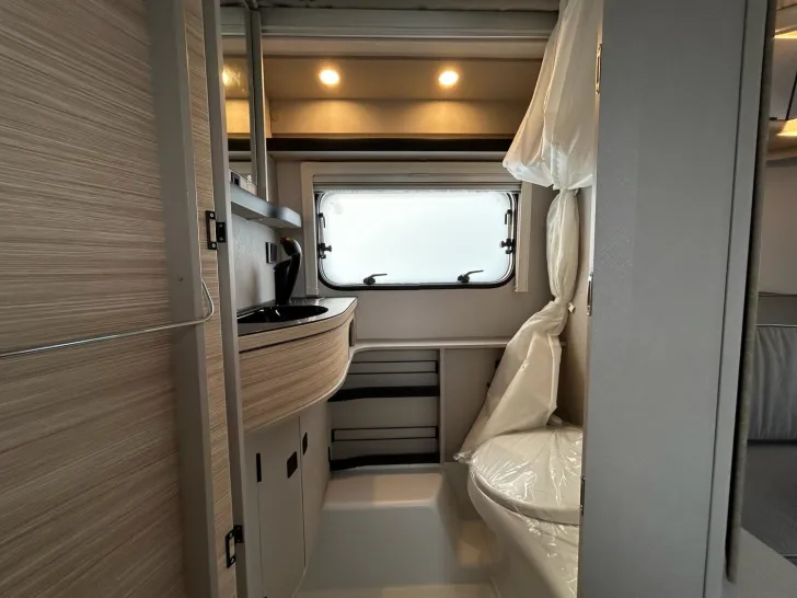 Fahrzeugbild Hymer Eriba Eriba Touring 530 Topaustattung zum Sonderpreis #9