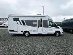 Bild 1 Carado Edition24 T Ford 447H Hubbett Radio Rückfahrkam.