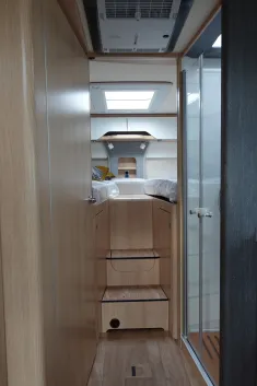 Bild 9 Hymer B-Klasse ML I 780 BML-I 780  Silber Top
