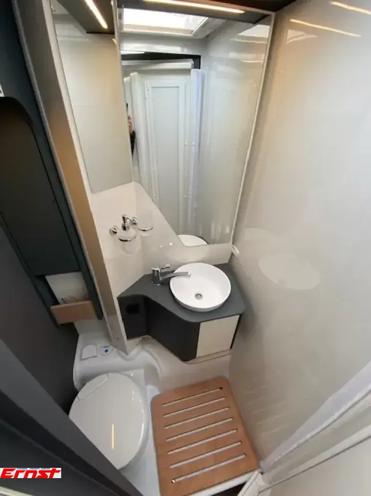 Fahrzeugbild Laika Kosmo H 1319 #6