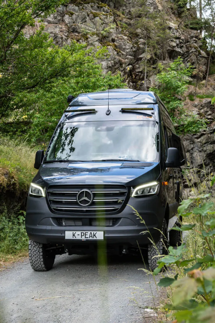 Fahrzeugbild Yucon 7.0 GD 4x4 K-Peak Hubdach,Wlan,Solar,Fliegentürh #13