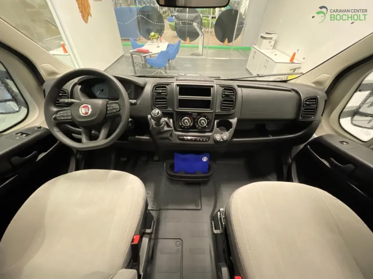 Fahrzeugbild LMC Tourer T 660 G Markise / Fahrradträger #7