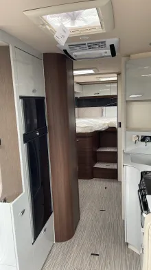 Sicht vorne-hinten Bürstner Elegance I 910 G Listenpreis 221.148€