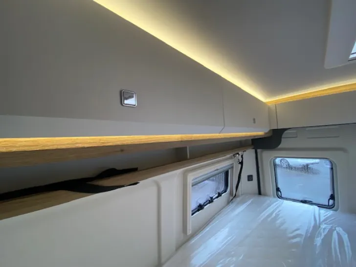 Fahrzeugbild Hobby PRESTIGE Van 640 ET First Edition #6