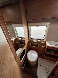 Bild 12 Weinsberg CaraHome 650 DG Navi+Kamera+Fahrradträger