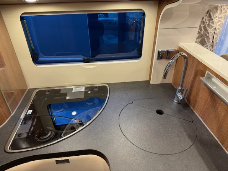 Fahrzeugbild Carthago C1-tourer T 149 RB-LE comfort 4.2t MB-Sprinter #5