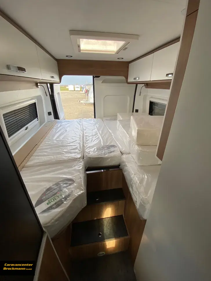 Fahrzeugbild Pilote Van V630J sofort - spare 15000Euro #14
