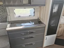 Fahrzeugbild Hobby De Luxe 460 UFe (05) Mover Smart mit Autarkp. #7
