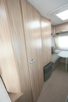 Bild 8 Hymer Eriba Nova Light 425