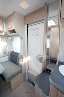 Fahrzeugbild Hymer Eriba Nova Light 425 #11