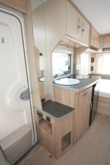 Fahrzeugbild Hymer Eriba Nova Light 425 #16