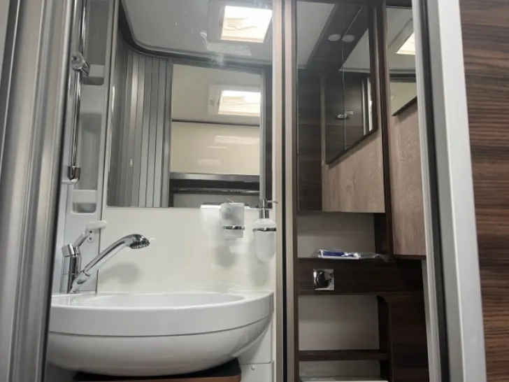 Fahrzeugbild Laika Ecovip L 2009, 6,60m, Automatik, Solar, Markise #16