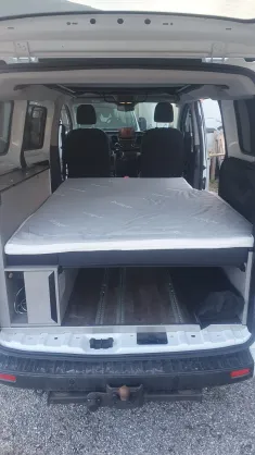 Bild 4 Dethleffs Globevan V1 Solarkomplettanlage, Markise