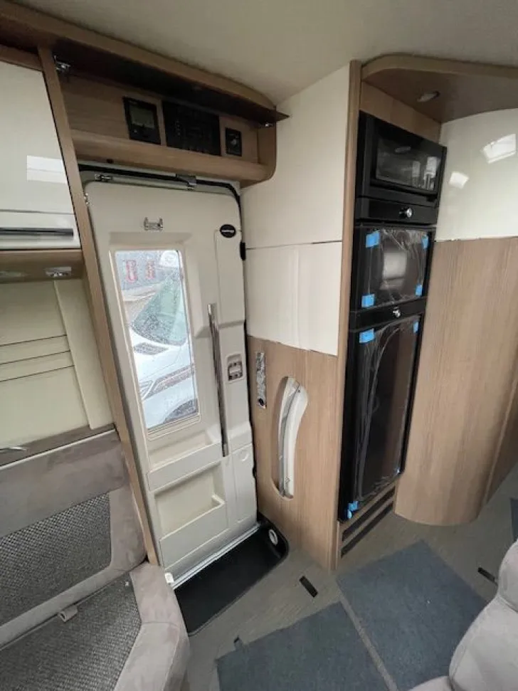 Fahrzeugbild Carthago C1-tourer I 149 RB-LE comfort 4.2t MB-Sprinter #7