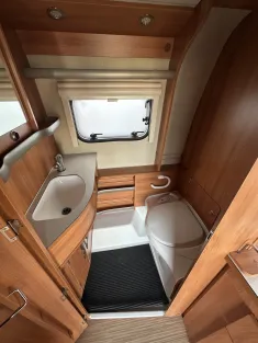 Bild 7 Hymer Eriba Touring Familia 320