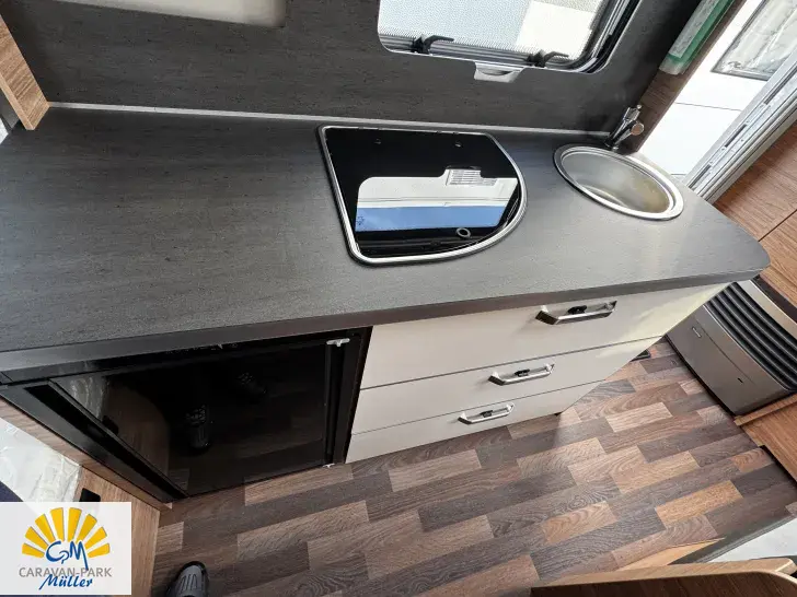 Fahrzeugbild Weinsberg CaraOne 420 QD EDITION [HOT] Model 2025 sofort verfügbar #12