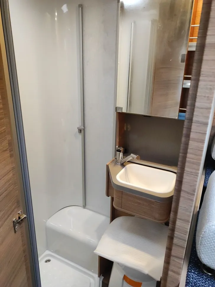 Fahrzeugbild Weinsberg CaraHome 550 MG !! Sie sparen 14.932,- !! #15