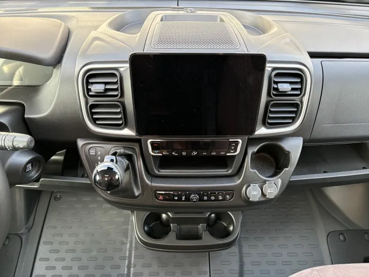 Fahrzeugbild Malibu Van charming GT skyview 640 LE RB 16.000 sparen #9