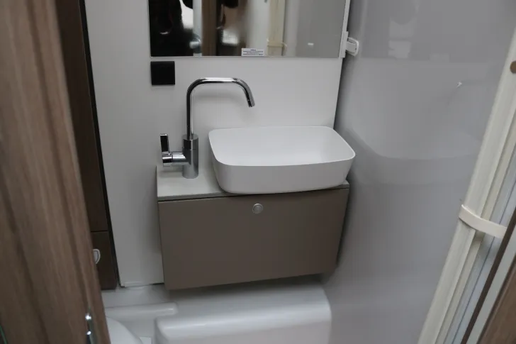 Fahrzeugbild Carado T 338 pro #11