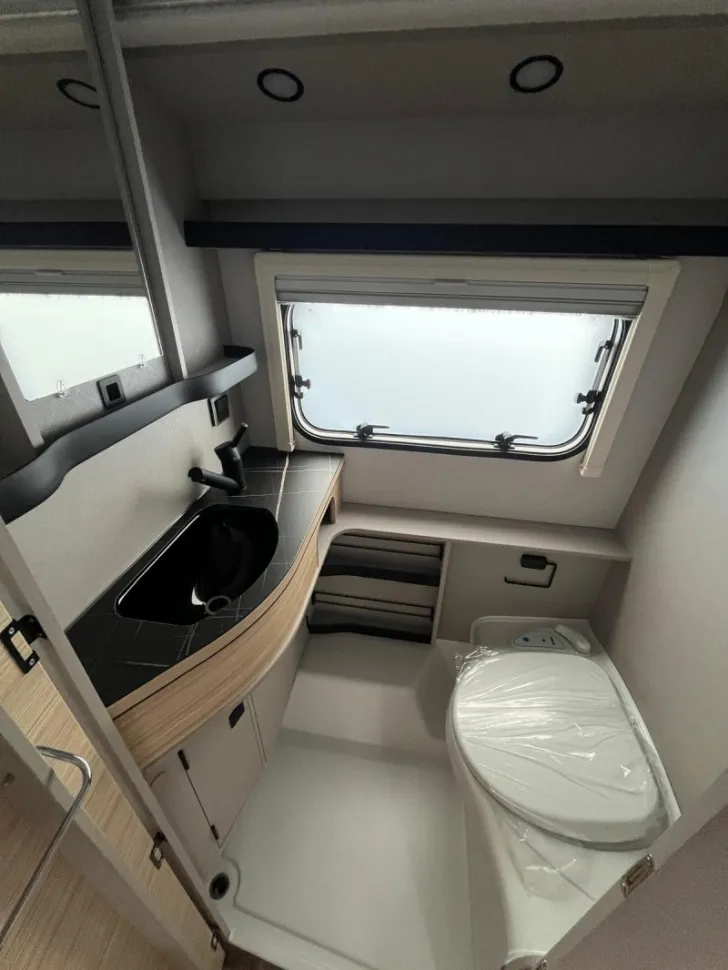 Fahrzeugbild Hymer Eriba Touring 430 Tango Red Ed SOFORT VERFÜGBAR!! #5
