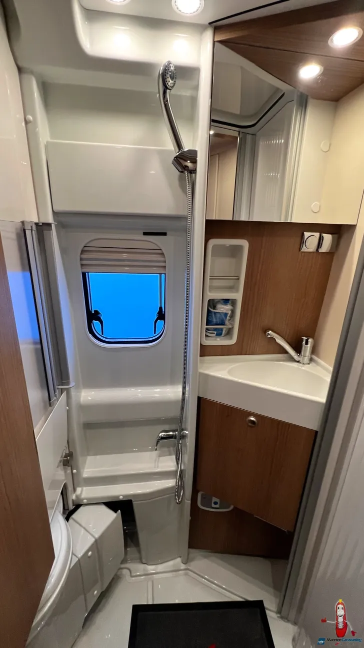 Fahrzeugbild Malibu Van charming GT skyview 640 LE RB (613) #33