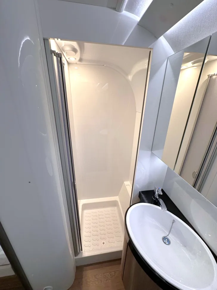 Fahrzeugbild Hobby Excellent Edition 540 WLU 2024 ausgestellt 2000 kg! #19