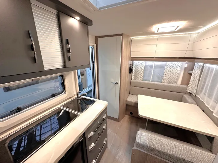 Fahrzeugbild Hobby OnTour 390 SF NEUFAHRZEUG 2025 AUSGESTELLT! #9