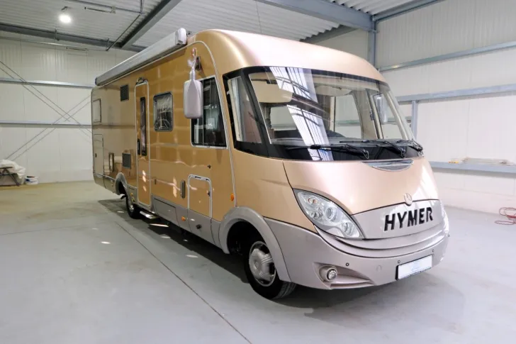 Fahrzeugbild Hymer S 800/Automatik/Festbett+Hubbett/Klima/Solar/AHK #1