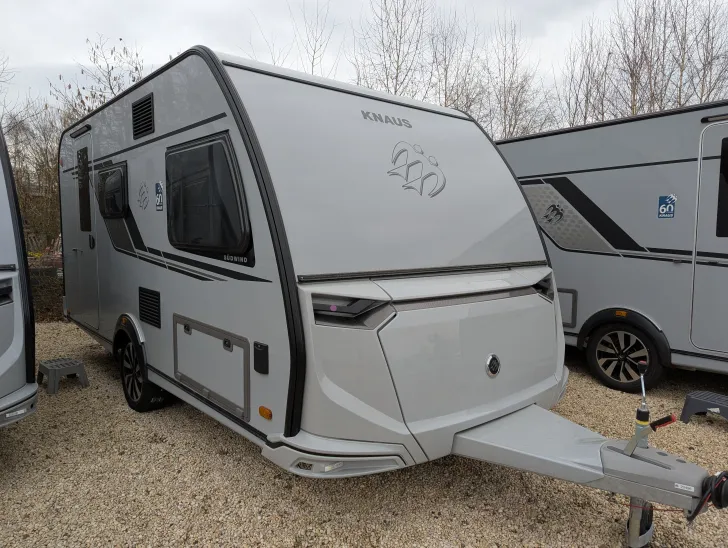 Fahrzeugbild Knaus Südwind 420 QD 60 YEARS #1