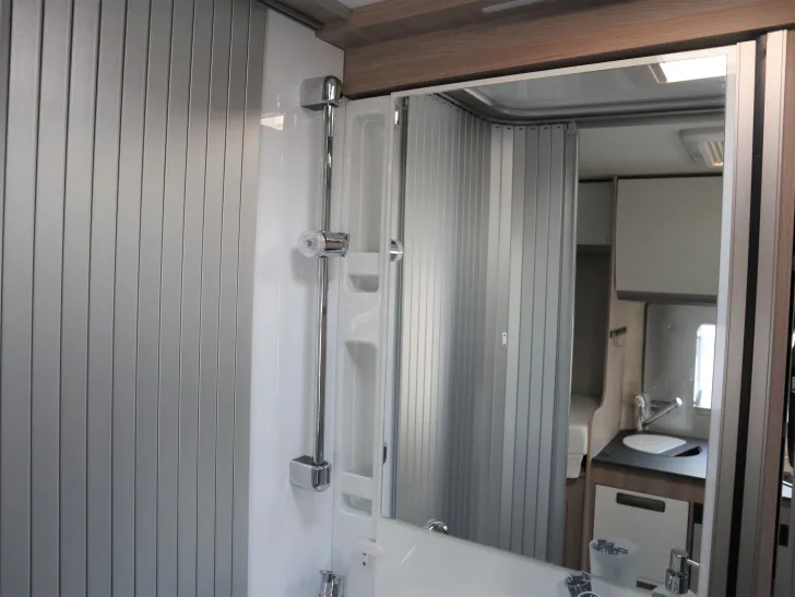 Fahrzeugbild Laika Ecovip L 2009 MODELL 2025 / TOP PREIS ! #34